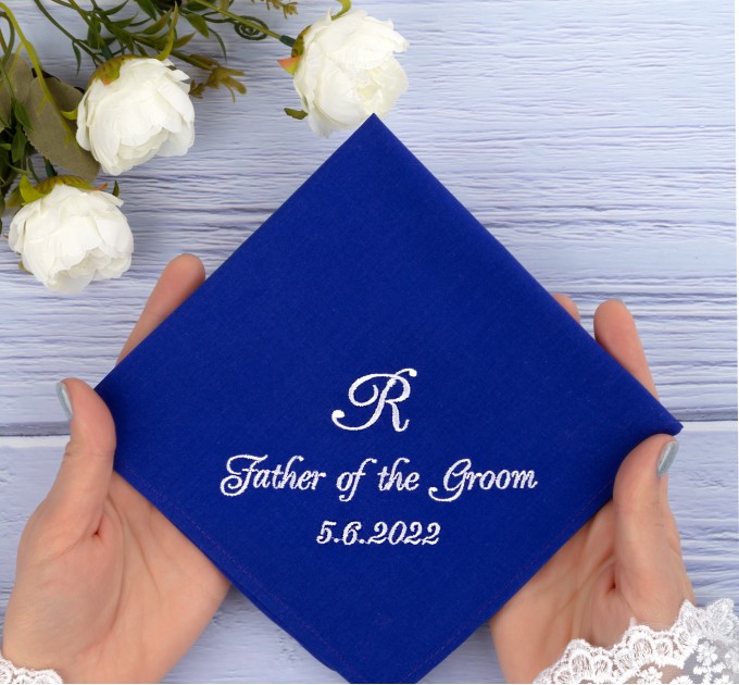 Father of the Groom gift - Personalized wedding handkerchief Set  - Royal Wedding gift for parents - Custom Embroidered Hanky from Groom to Mom and Dad 